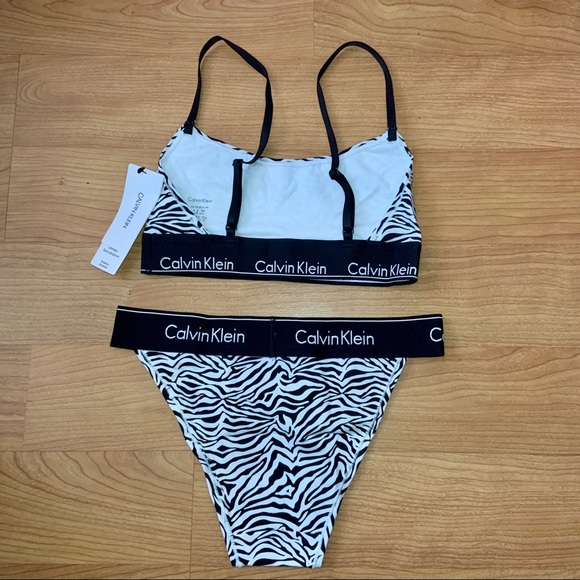 Calvin Klein Zebra Print Bralette & High Leg Tanga - Picture 5 of 8